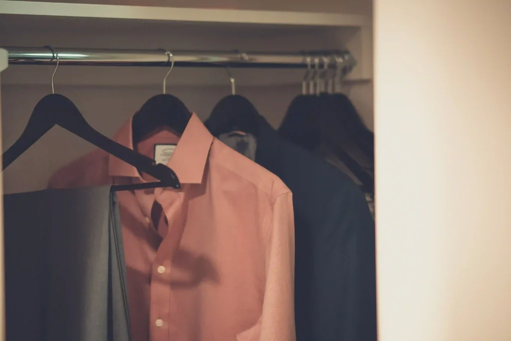men's wardrobe essentials checklist